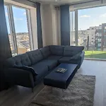 Entire Penthouse 30 Mins To City Center Via Luas