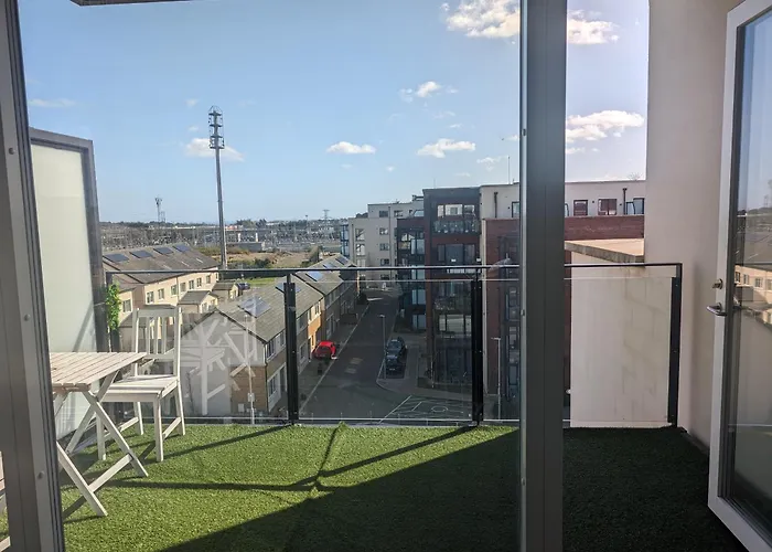 Entire Penthouse 30 Mins To City Center Via Luas