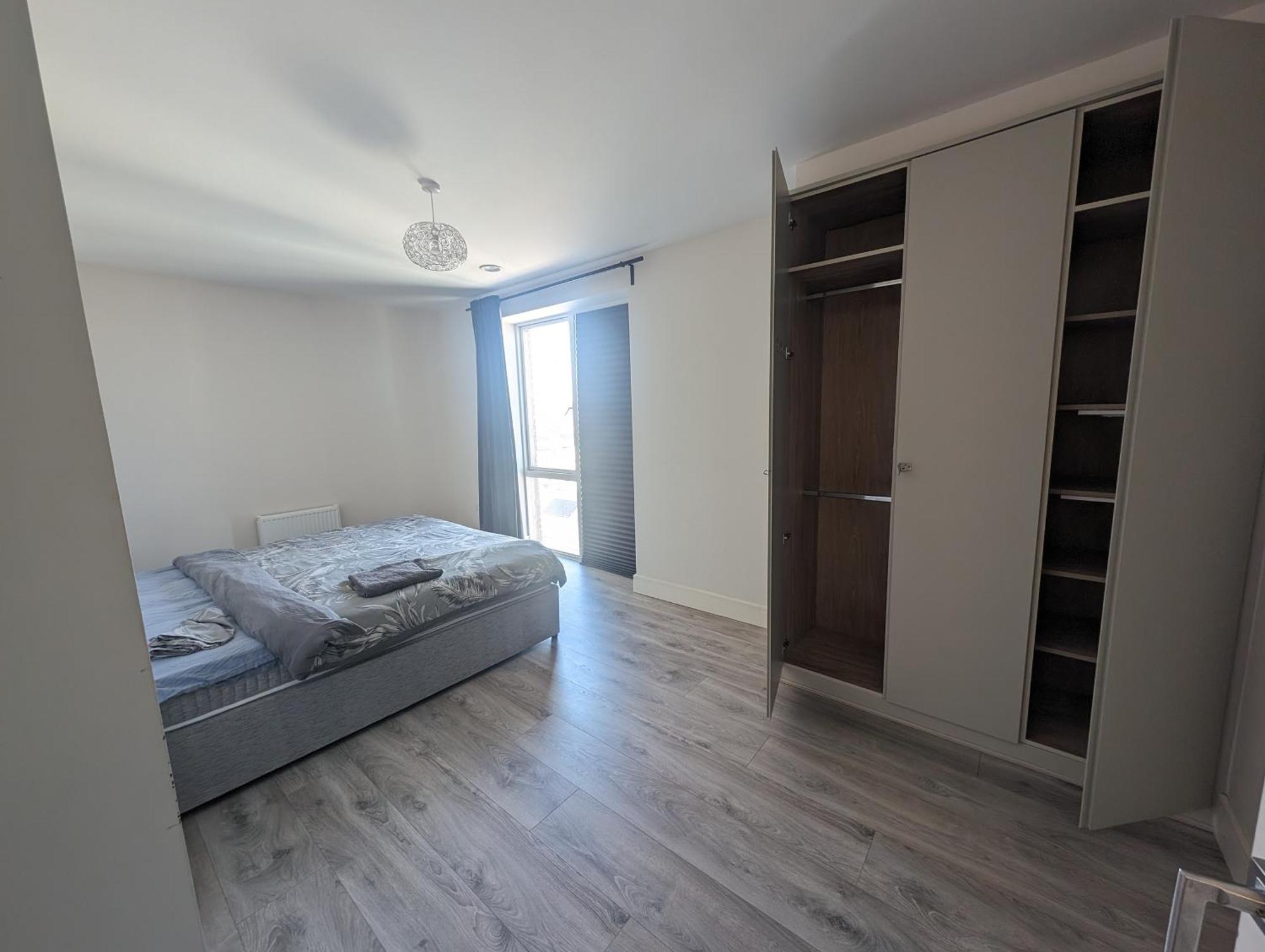 Entire Penthouse 30 Mins To Center Via Luas * Dublin