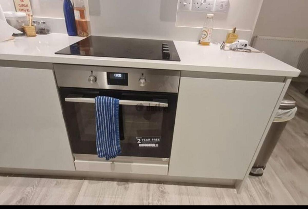 Apartment Entire Penthouse 30 Mins To Center Via Luas